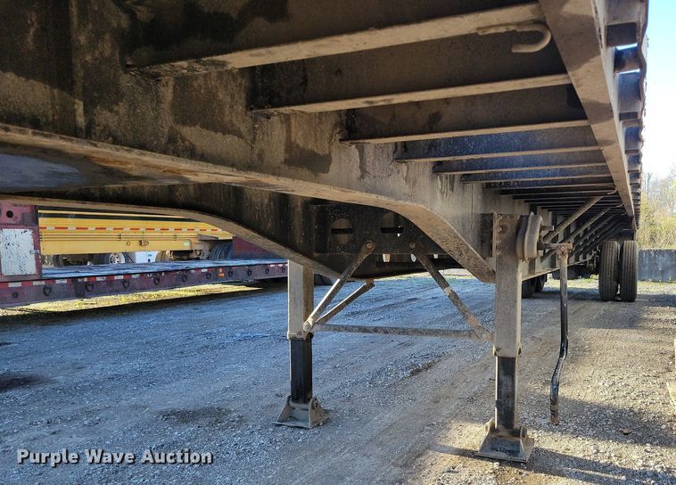 image for item DR7983 1988 Transcraft TL-90K-45 flatbed trailer