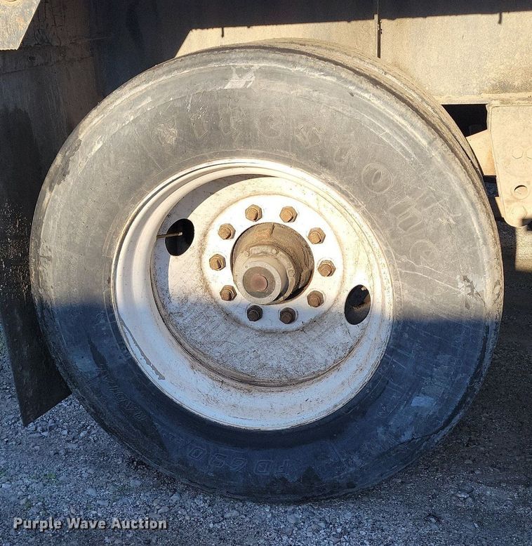 image for item DR7983 1988 Transcraft TL-90K-45 flatbed trailer