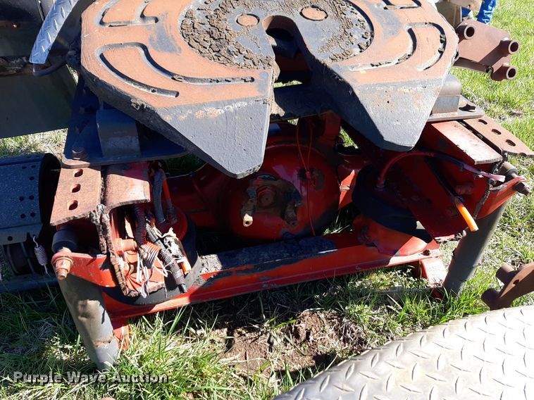 image for item DV9949 Semi axles