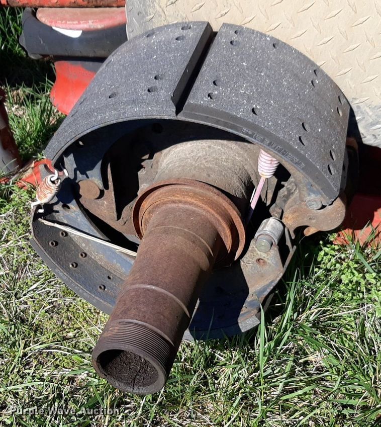 image for item DV9949 Semi axles