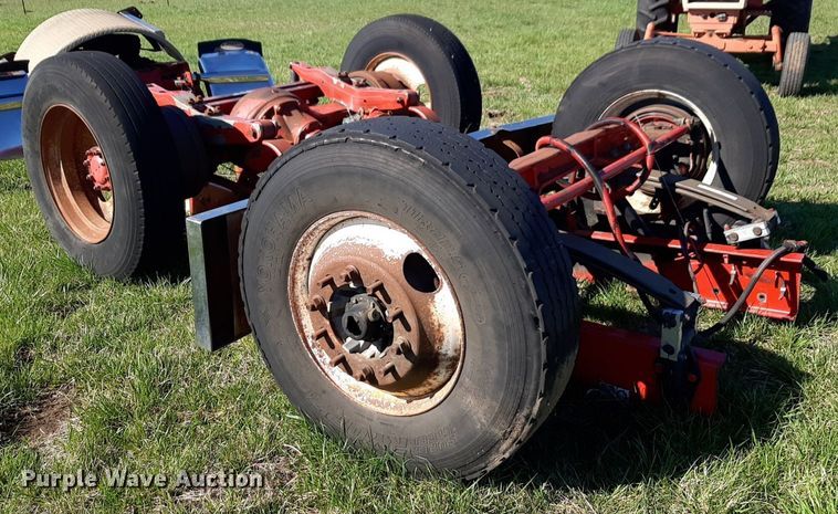 image for item DV9949 Semi axles