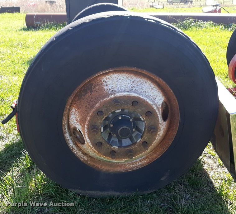 image for item DV9949 Semi axles