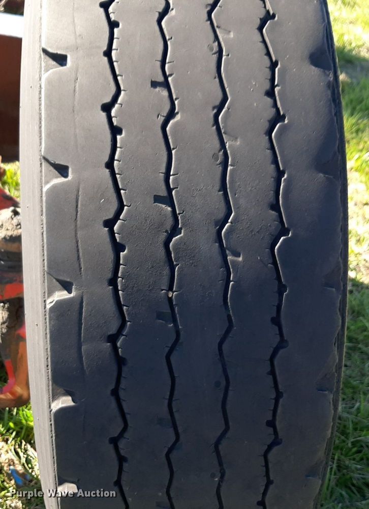 image for item DV9949 Semi axles