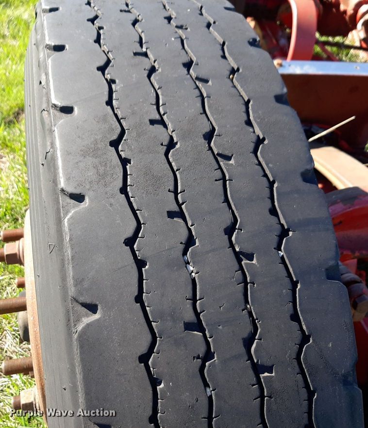 image for item DV9949 Semi axles