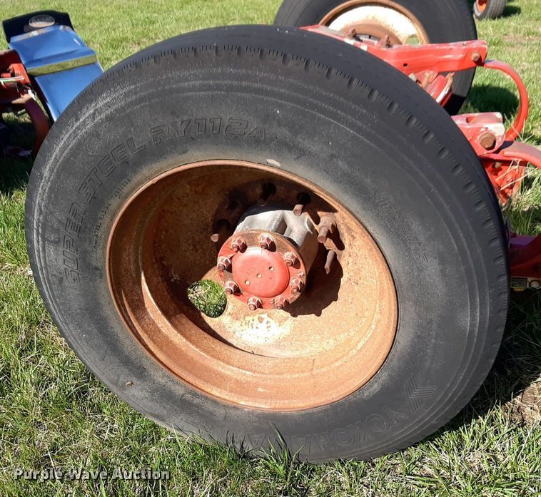 image for item DV9949 Semi axles