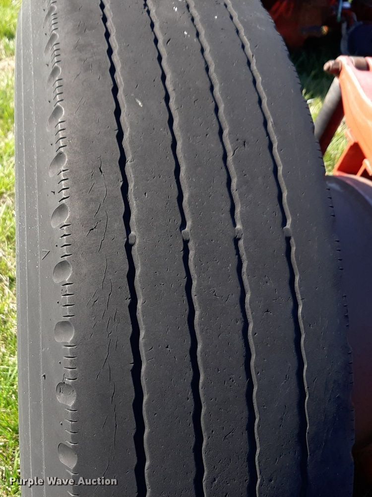 image for item DV9949 Semi axles