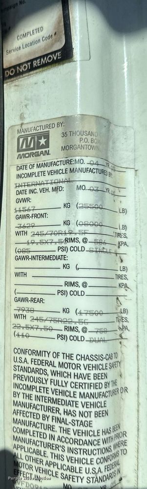 image for item DW2949 2006 International 4200 box truck