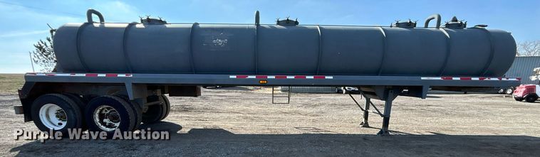 image for item EG1196 2012 Dragon Products LTD vacuum trailer