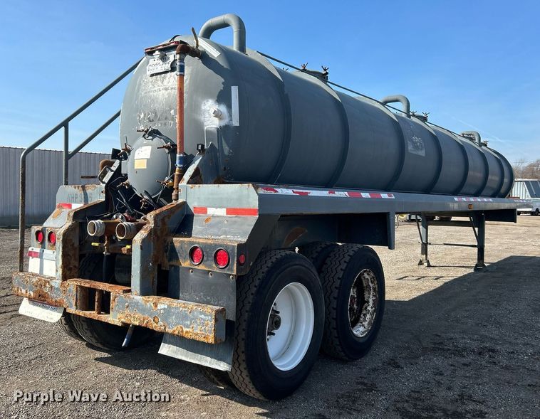 image for item EG1196 2012 Dragon Products LTD vacuum trailer