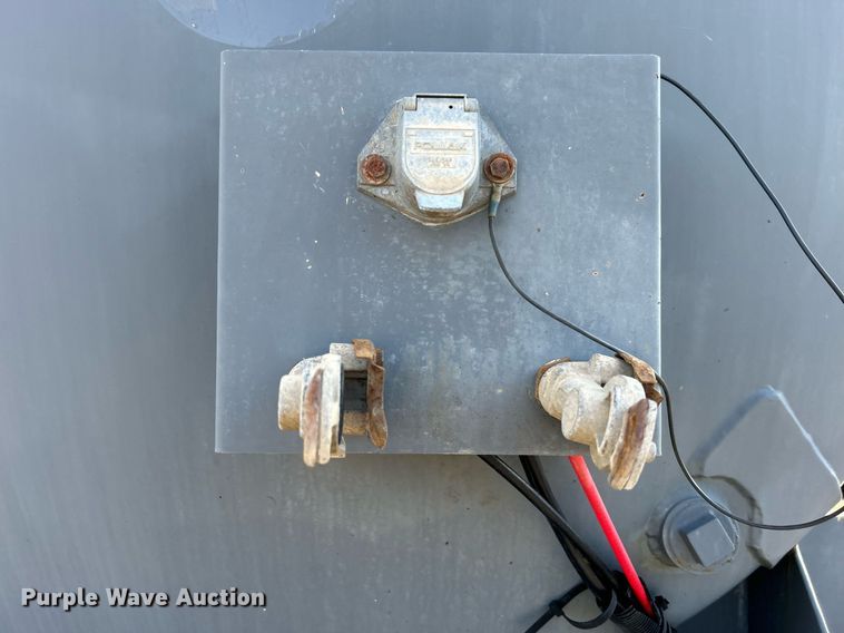 image for item EG1196 2012 Dragon Products LTD vacuum trailer