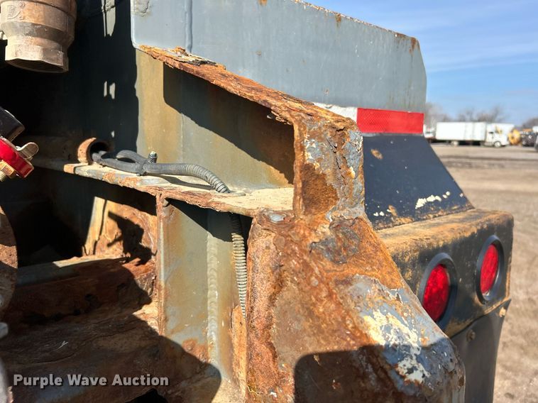 image for item EG1196 2012 Dragon Products LTD vacuum trailer