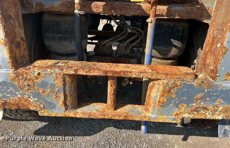 image for item EG1196 2012 Dragon Products LTD vacuum trailer