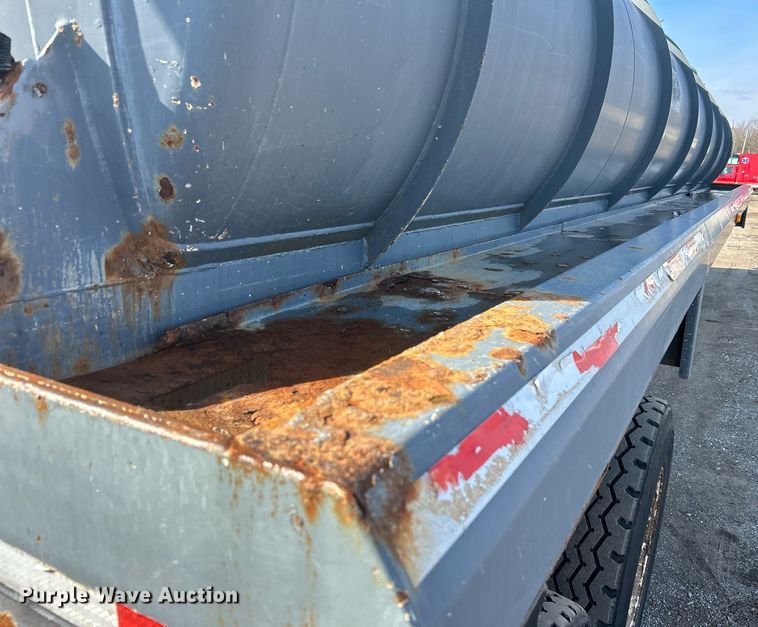 image for item EG1196 2012 Dragon Products LTD vacuum trailer