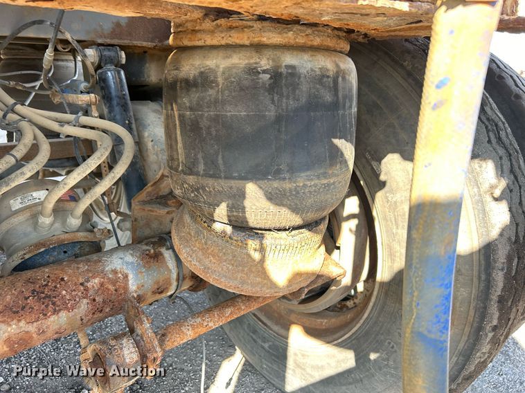 image for item EG1196 2012 Dragon Products LTD vacuum trailer