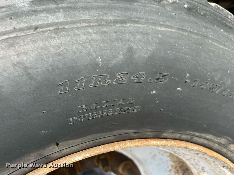 image for item EG1196 2012 Dragon Products LTD vacuum trailer