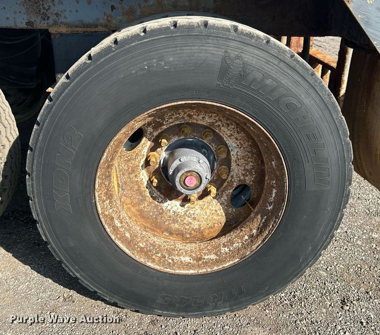 image for item EG1196 2012 Dragon Products LTD vacuum trailer