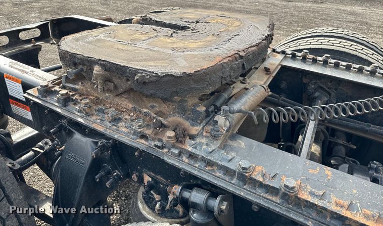 image for item EG1311 2006 Freightliner Century Class semi truck