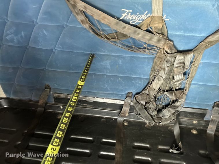 image for item EG1311 2006 Freightliner Century Class semi truck