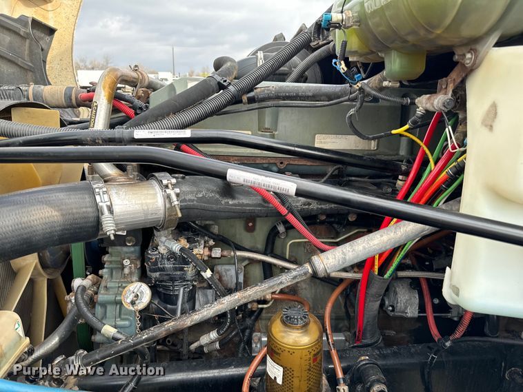 image for item EG1311 2006 Freightliner Century Class semi truck