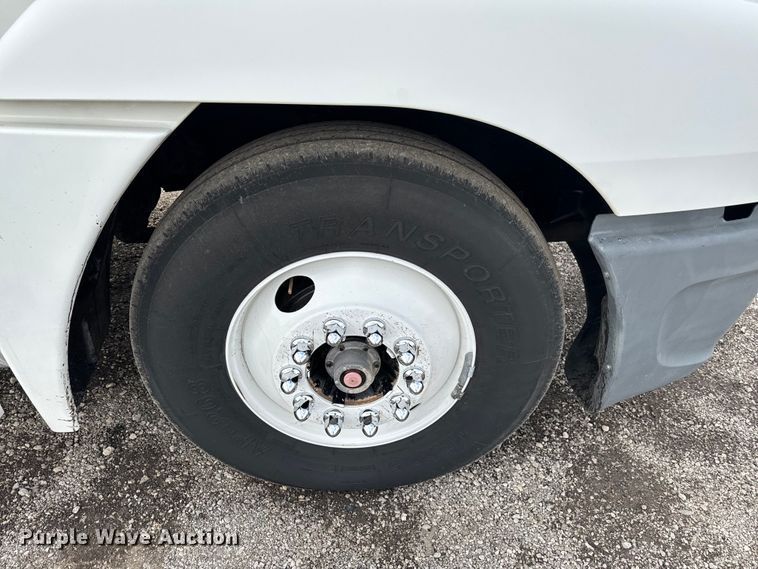 image for item EG1311 2006 Freightliner Century Class semi truck