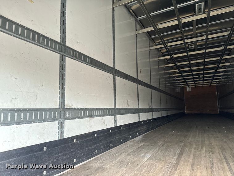 image for item EG1319 2015 Vanguard National dry van trailer