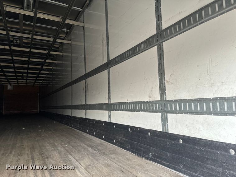 image for item EG1319 2015 Vanguard National dry van trailer