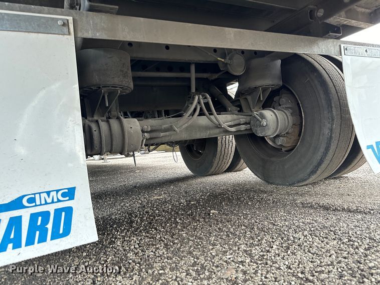 image for item EG1319 2015 Vanguard National dry van trailer