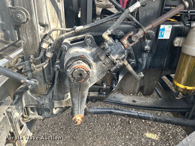 image for item EG1356 2019 Peterbilt  579 semi truck