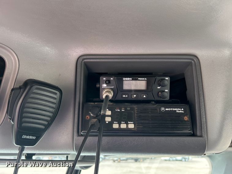 image for item EG1362 2006 Freightliner  Columbia truck cab and chassis