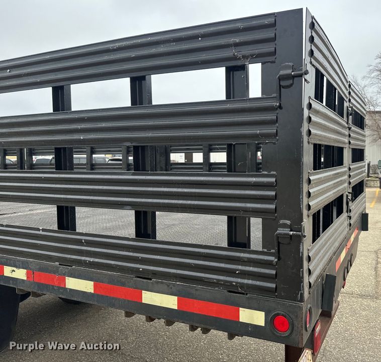 image for item EH5369 2007 International  4300 flatbed truck