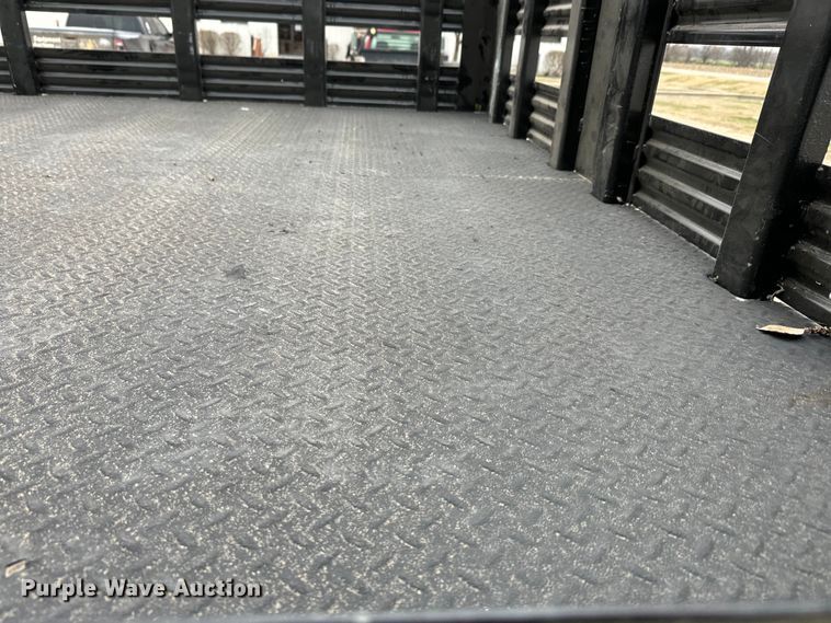 image for item EH5369 2007 International  4300 flatbed truck