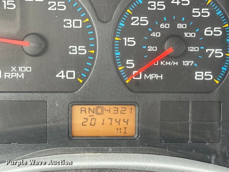 image for item EH5369 2007 International  4300 flatbed truck