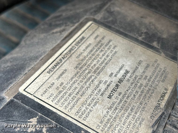 image for item EH5369 2007 International  4300 flatbed truck