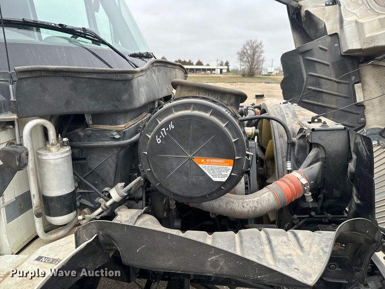 image for item EH5369 2007 International  4300 flatbed truck