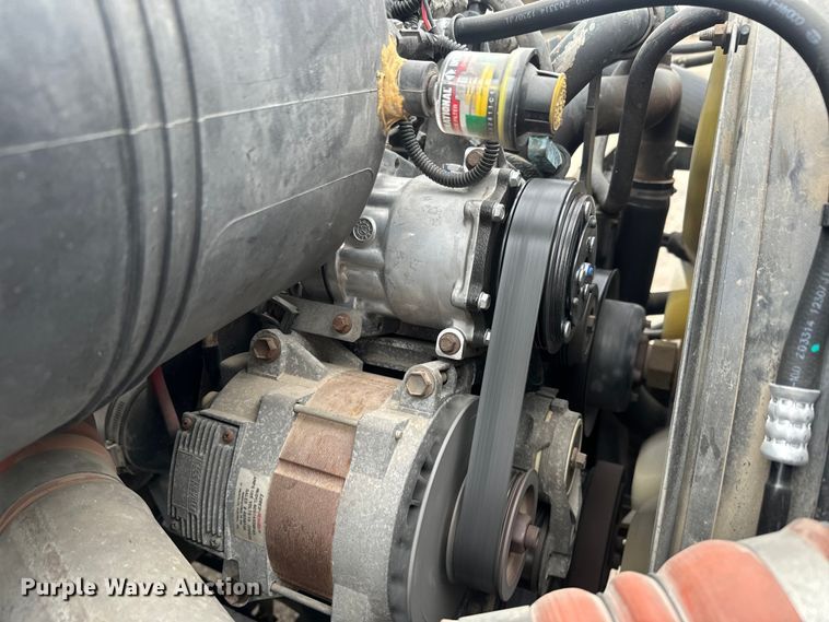 image for item EH5369 2007 International  4300 flatbed truck