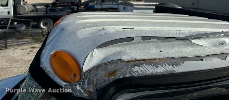 image for item EH6662 2006 International 4400 flatbed truck