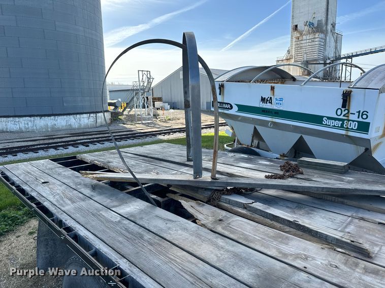 image for item EH6662 2006 International 4400 flatbed truck