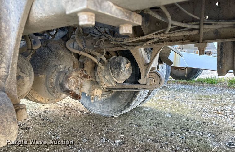 image for item EH6662 2006 International 4400 flatbed truck