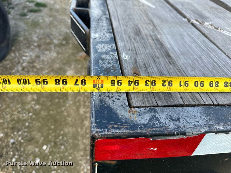 image for item EH6662 2006 International 4400 flatbed truck