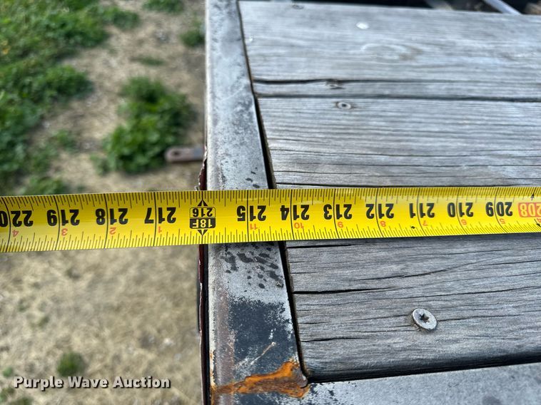 image for item EH6662 2006 International 4400 flatbed truck