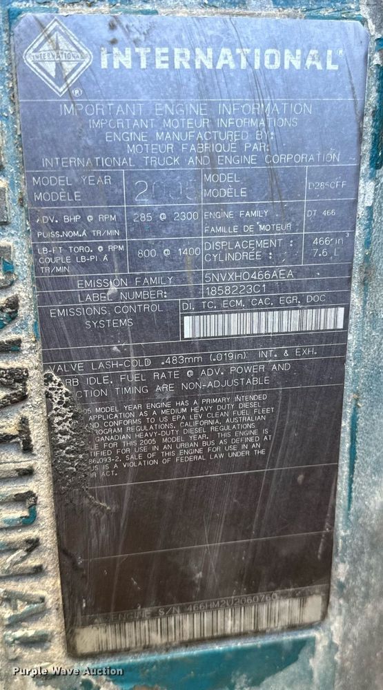 image for item EH6662 2006 International 4400 flatbed truck