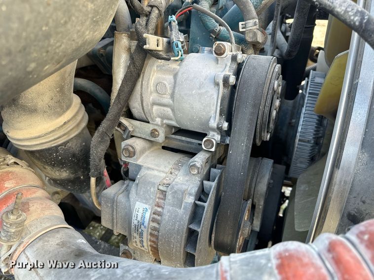 image for item EH6662 2006 International 4400 flatbed truck