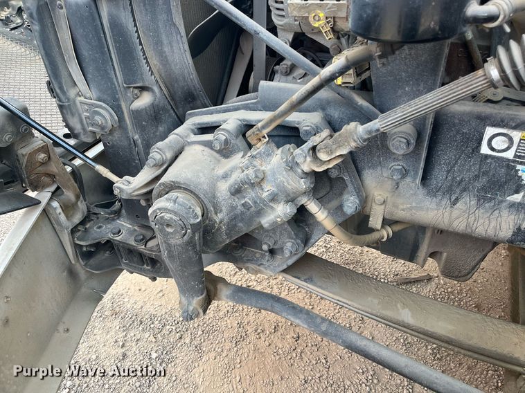 image for item EI0705 2017 Kenworth T880 semi truck