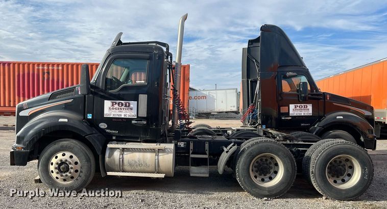 image for item EI0706 2017 Kenworth T880 semi truck