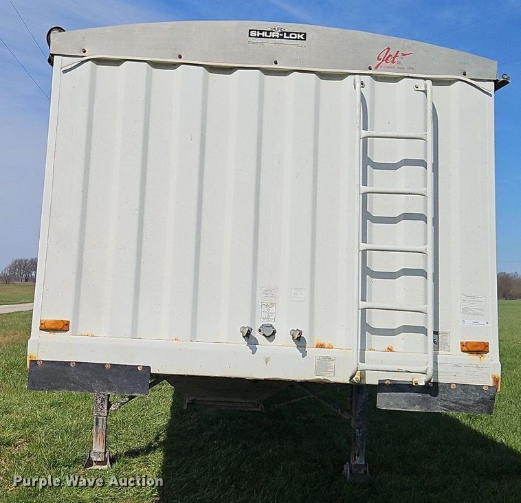 image for item EI3667 1999 Jet grain trailer