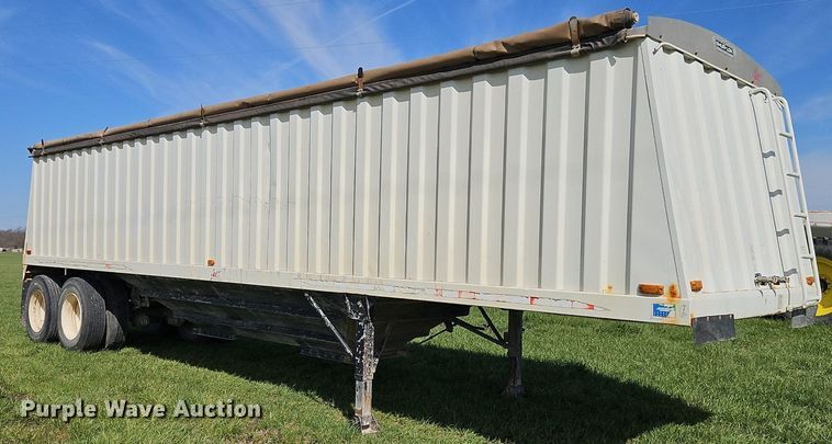 image for item EI3667 1999 Jet grain trailer
