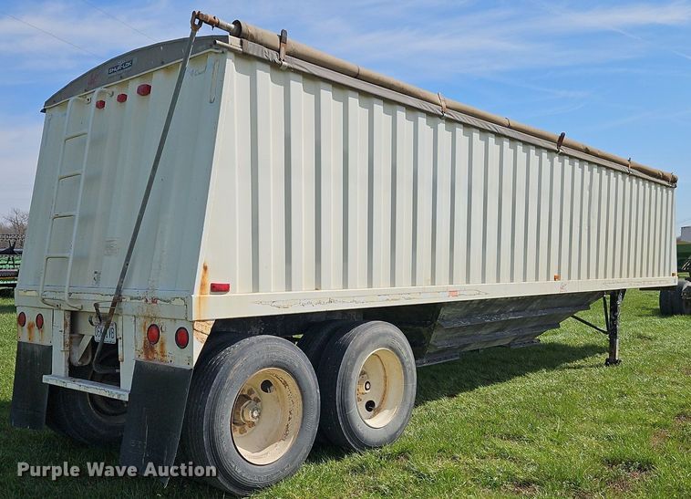 image for item EI3667 1999 Jet grain trailer