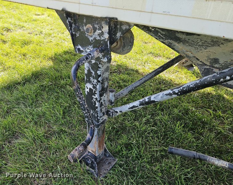 image for item EI3667 1999 Jet grain trailer