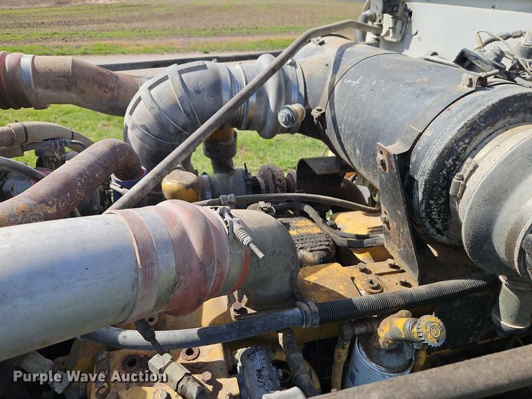 image for item EI3668 1992 Peterbilt  378 semi truck