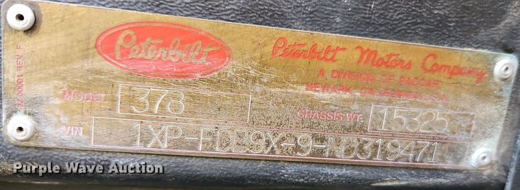 image for item EI3668 1992 Peterbilt  378 semi truck